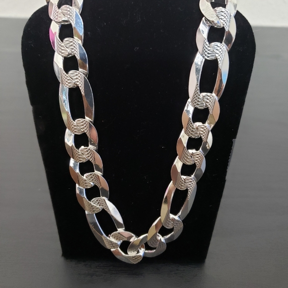 Silver Chain - Picture 1 of 6